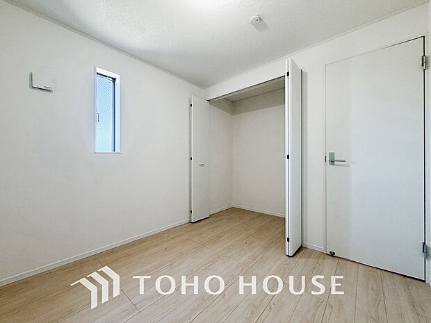 生活感を感じない空間では落ち着く事はできません。絶妙な雰囲気、配色、素材感を意識してコーディネート。