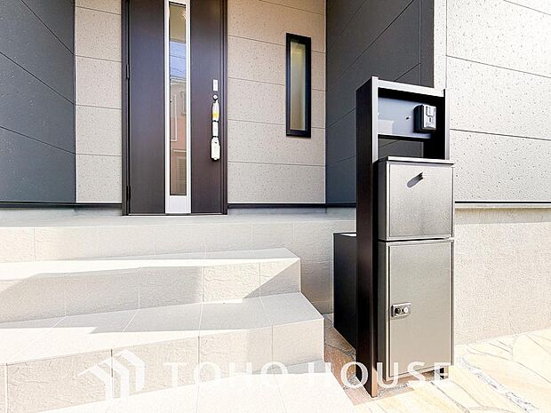 留守でも荷物が受け取れるため、共働きで昼間の宅配物の受け取りが困難な世帯や、インターネットショッピング等の通信販売をよく利用する人にニーズが高まっている。