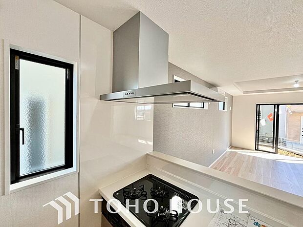 そのスタイリッシュな見た目からインテリアの一部としてもデザイン性が重視されてます。掃除のし易さも◎。