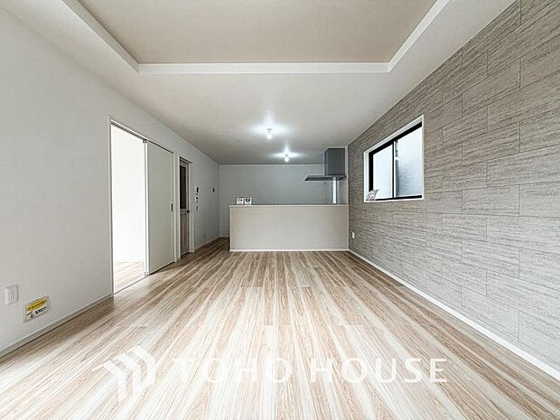 造りこんだ空間演出の妙が生み出す光と質のハーモニーはこの住宅のクオリティの良さを実感させてくれます。