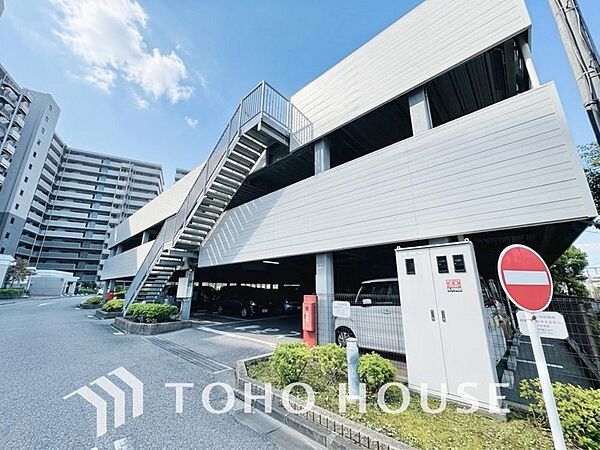 敷地内の駐車場の空き状況や料金など、詳細はお気軽にお問い合わせください！ポータルサイトや自社ホームページから、皆様からのご連絡を心よりお待ちしております。最新の状況をご案内しますので、お気軽にどうぞ。
