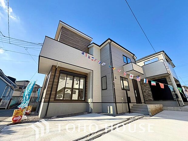 建物完成前には物件の現地と、近隣の完成施工例をご案内させて頂きます。