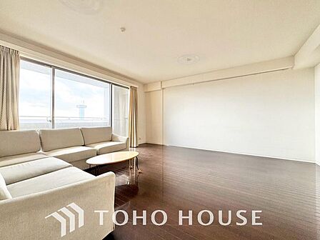 家は、ただ生活する場ではなく、笑顔の毎日、安らぎの日々のために、暮らしを愉しく、快適にする場所。