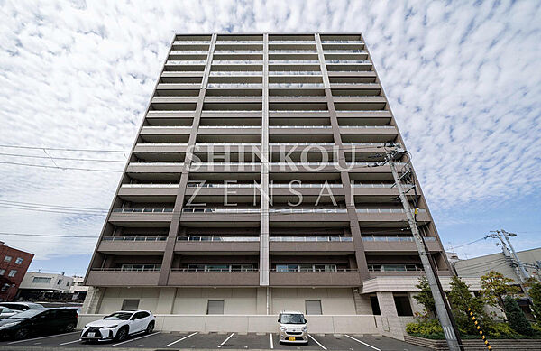 apartment 青森県弘前市大字土手町6-2
地図を見る