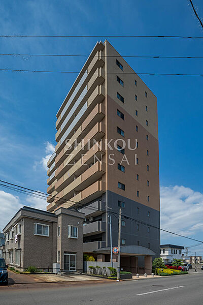 apartment 青森県弘前市大字南横町45-2
地図を見る