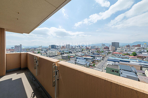apartment 青森県弘前市大字南横町45-2
地図を見る