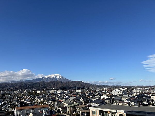 北面バルコニーからの眺望（岩手山を望む）