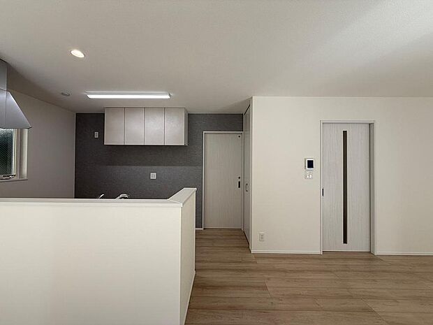 約20帖のLDKはご家族の団らんの場に。