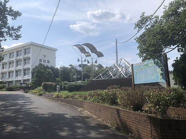 平和小学校　徒歩約22分（約1749ｍ）