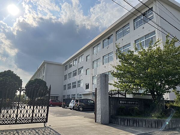 前林中学校まで2889m、徒歩約37分