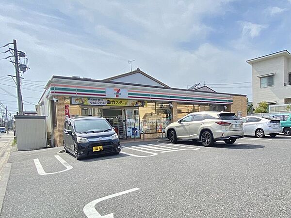 セブンイレブン名古屋池見2丁目店まで　675m　徒歩約9分