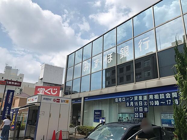 みずほ銀行 西川口支店（2426m）