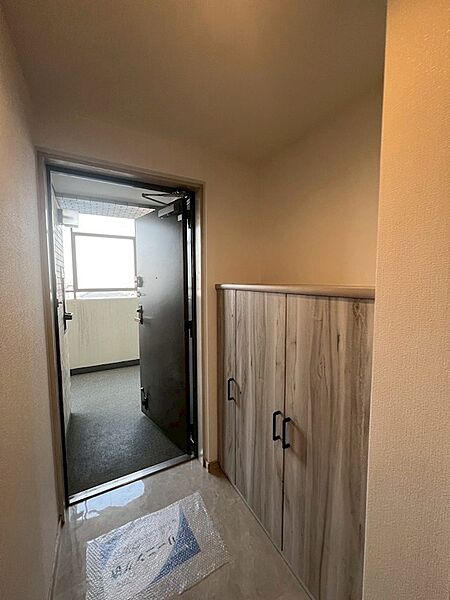 シューズボックス