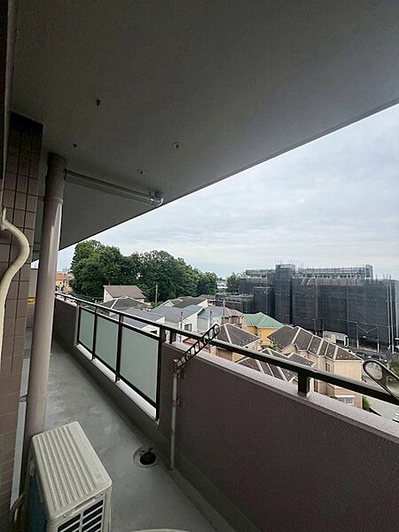 開放感のあるルーフバルコニー