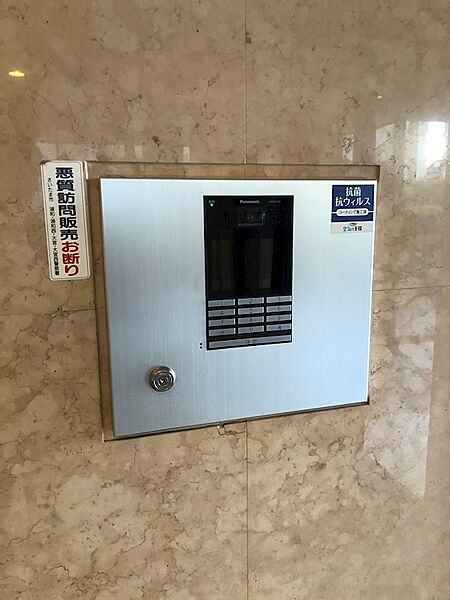 宅配ボックス付きで安心便利
