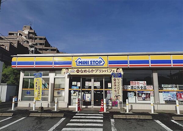 ミニストップ 東浦和店（3881m）