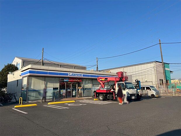 ローソン さいたま三橋六丁目店（2069m）