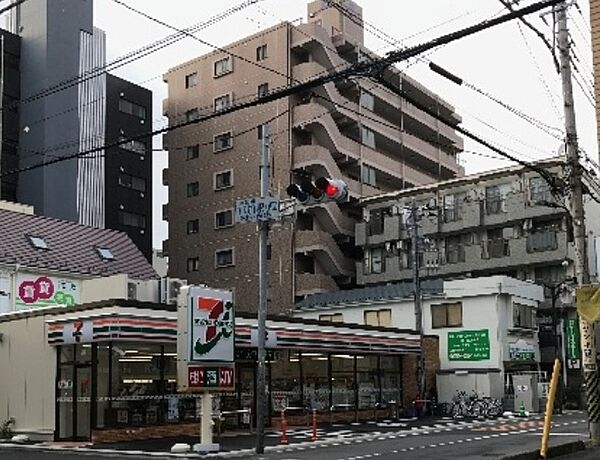 セブンイレブン 草加氷川町店（2007m）