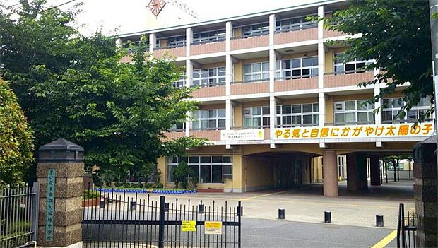 さいたま市立大谷場中学校(1305m)