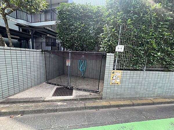 ゴミ置き場