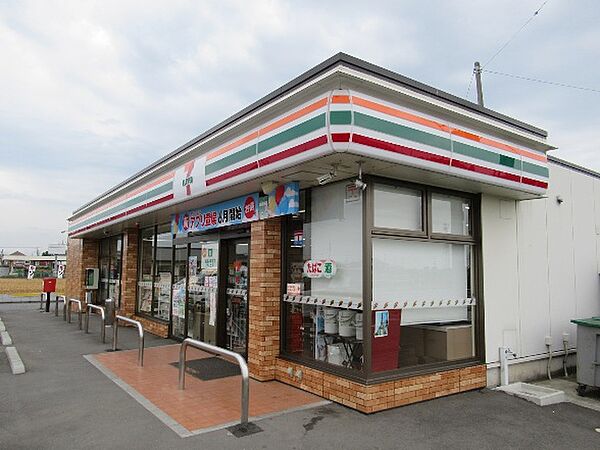 セブンイレブン 川島伊草店（3481m）