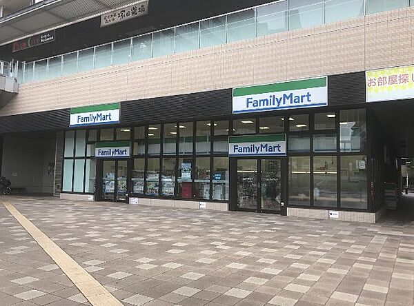 ファミリーマート 武蔵浦和マークス店（2292m）