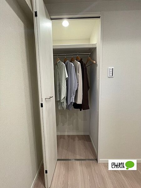 3.7帖　洋室収納