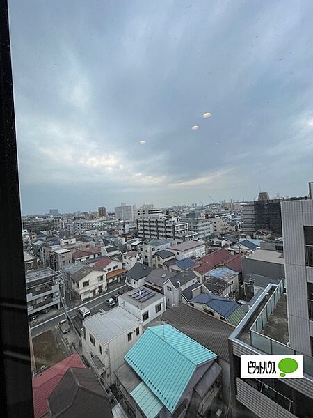 3.7帖　洋室からの眺望