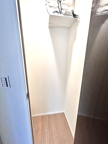 収納 シティタワー新宿 29階/-