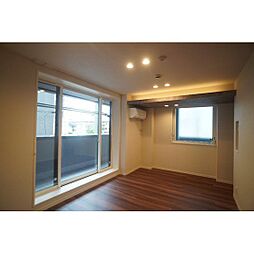 アートウェイ・レジデンス鶴見町 202 2階1LDKのリビング/ダイニング