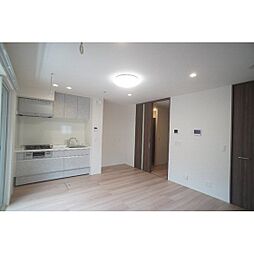 マヌール 105 1階ワンルームのリビング/ダイニング