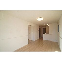 グラン　エース 101 1階1LDKのリビング/ダイニング