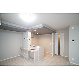 Ｄ−ＲＯＯＭ羅漢町 203 2階1LDKのリビング/ダイニング