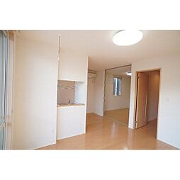 サンフィールド 102 1階1LDKのリビング/ダイニング