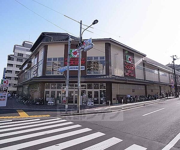 画像30:イズミヤ　堀川丸太町店まで89m 買い物便利なスーパーです