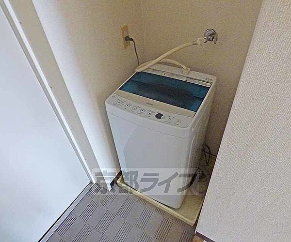 画像13:洗濯機が設置可能です　・写真の洗濯機は残置物です