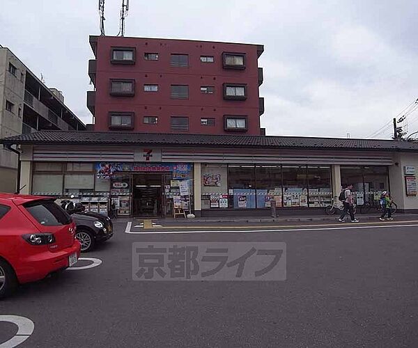 画像26:セブンイレブン京都常盤店まで337m 丸太町通りのマツモトに西側にございます。