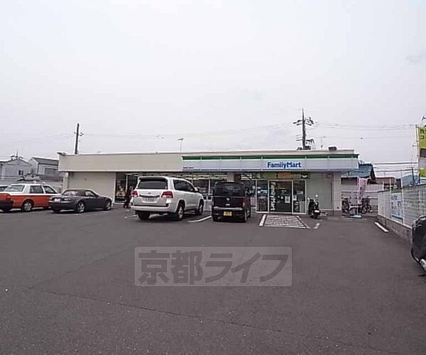 画像23:ファミリーマート天神川高辻店まで350m 天神川四条を南に下がったところにあります。駐車場が広いコンビニです。