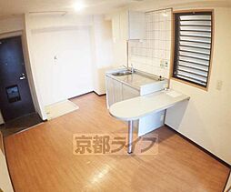 ノイフロイデ 302 3階1DKのリビング/ダイニング