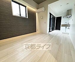 パーシモン御所南 301 3階1LDKのリビング/ダイニング