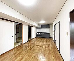 インペリアル京都 301 3階4LDKのリビング/ダイニング