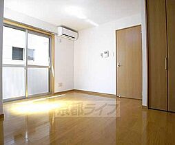 Ｒｅｑｕｉｅ大将軍 302 3階1Kのリビング/ダイニング