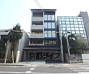 丸太町駅より徒歩7分 1階 築1年4ヶ月の賃貸物件