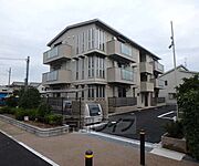 ロータス 2階 築10年の賃貸物件