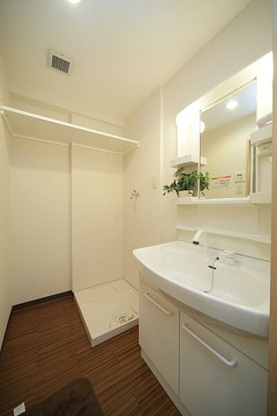 apartment 岩手県盛岡市中央通３丁目5-1
中央通の賃貸情報を見る
物件地図
