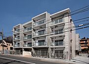 鶴川駅より徒歩11分 3階 築17年8ヶ月の賃貸物件