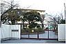 周辺：港区立三田中学校（1368m）