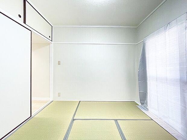 内装〜Japanese‐style room〜子供の遊び場など足を延ばして使える和室