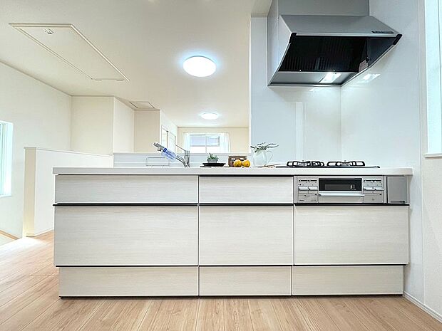内装〜kitchen〜　 毎日使うキッチンがきれいだとお料理も楽しくなります。 　3号棟