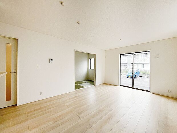 内装〜living room〜　 オープンでのびやかな空間を生み出す、こだわりの「広がり」と「ゆとり」 　2号棟
